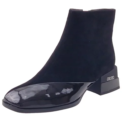 FF2702023 BLACK